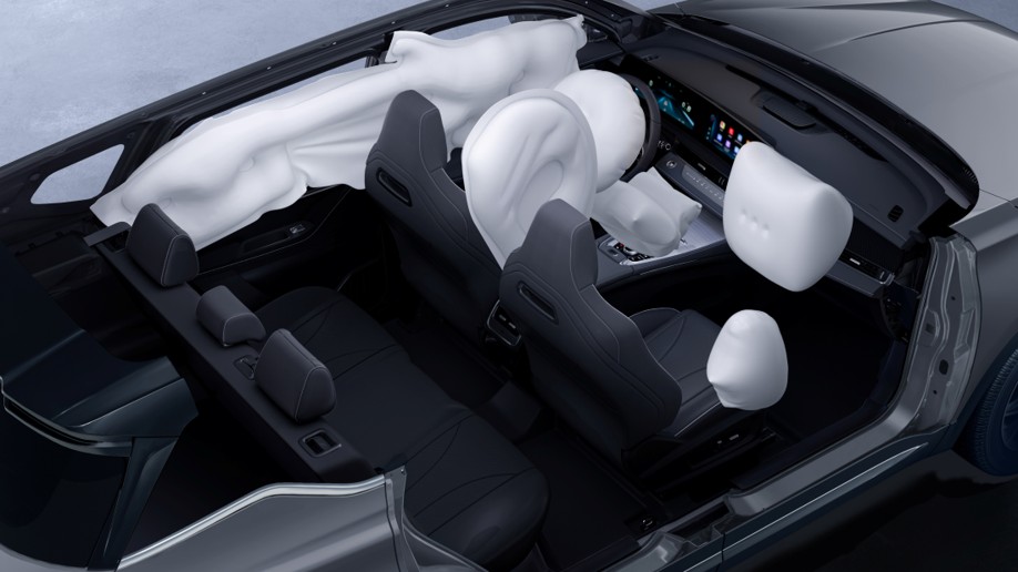 6 подушек безопасности